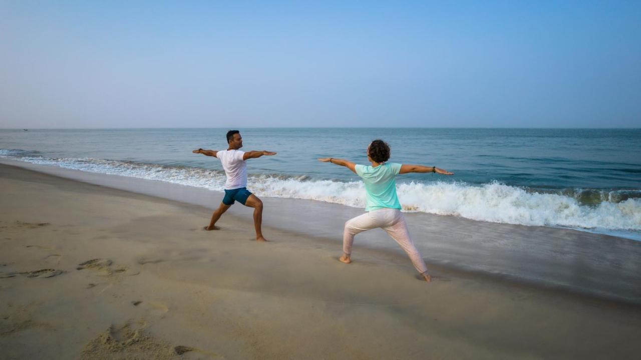 Amritara A Beach Symphony Марарикулам Екстериор снимка