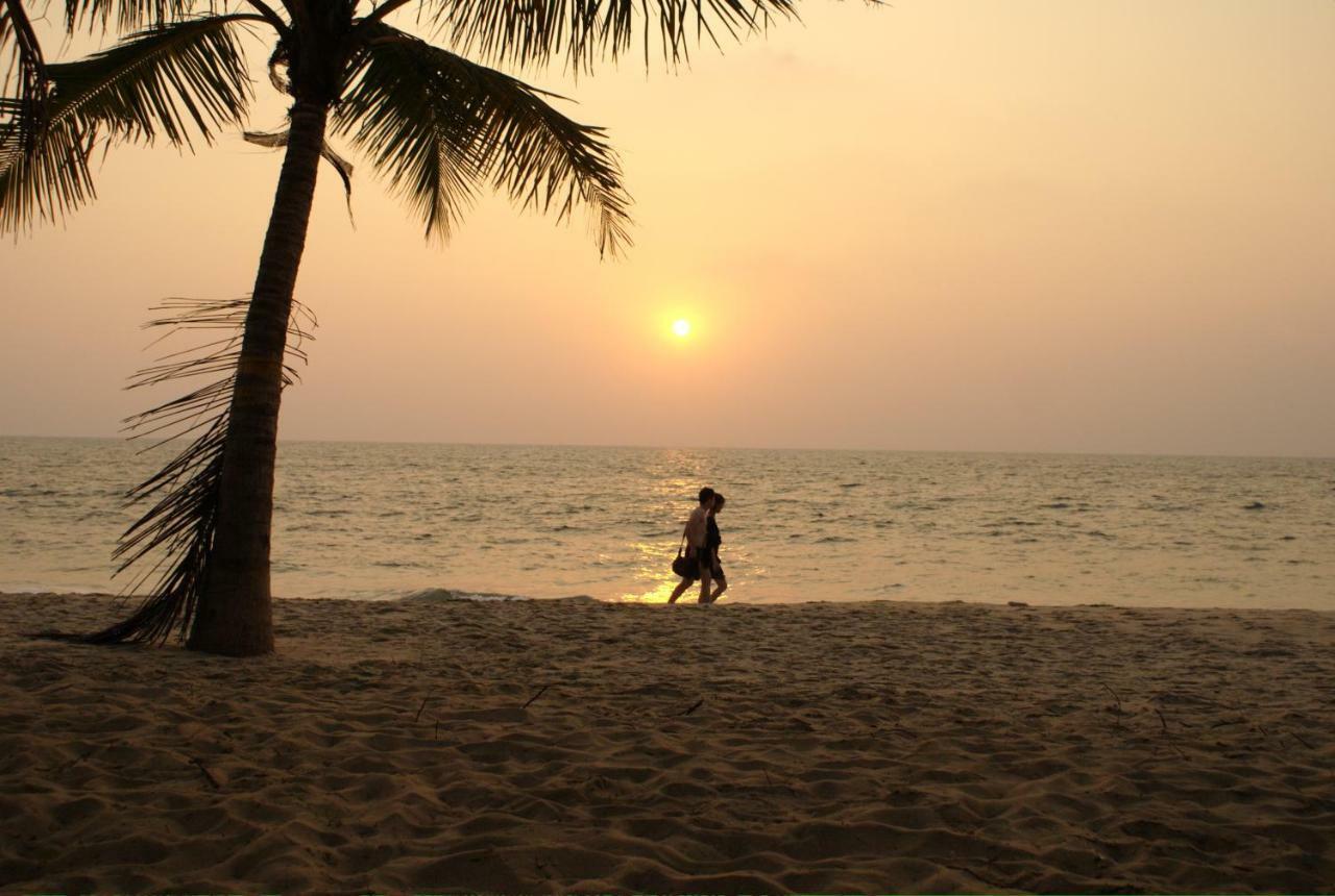Amritara A Beach Symphony Марарикулам Екстериор снимка